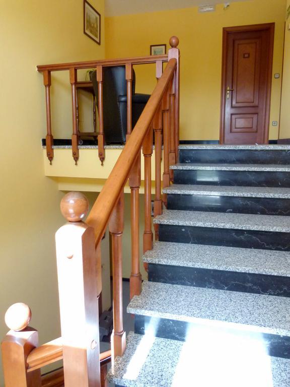Hostal Chiquin Tapia De Casariego Exterior photo